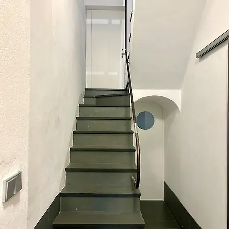 Hispalis Design At Апартаменты